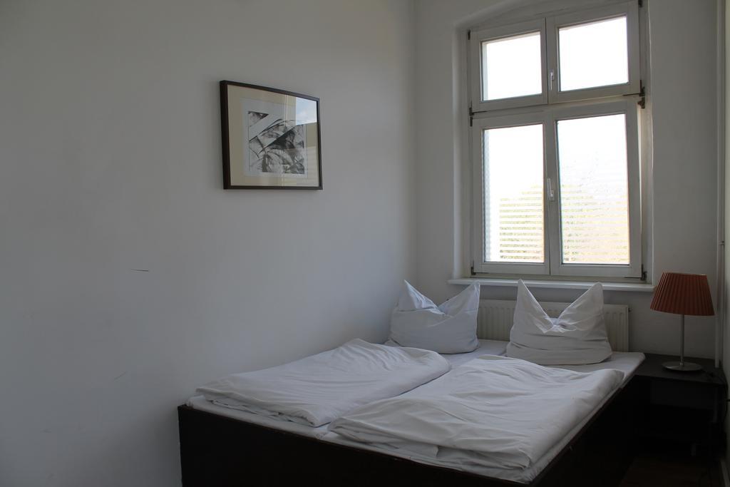 Bett-Point Am Rathaus Guest House Potsdam Exterior foto